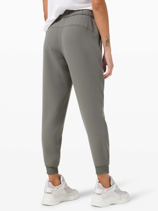lululemon athletica Pants - Lululemon On the Fly Jogger 28" *Woven
Grey Sage size 12